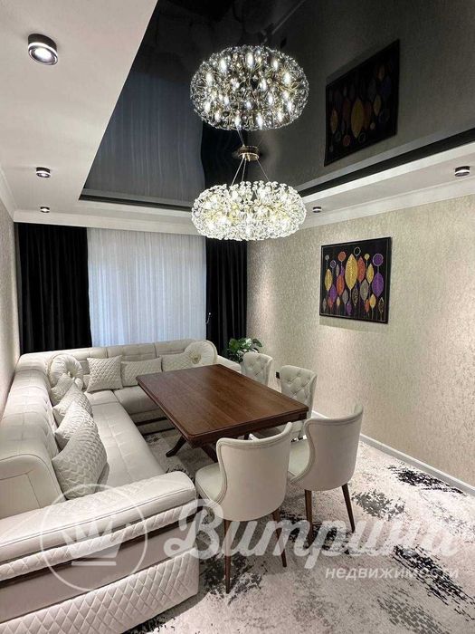 Продаётся 5 комнатная Ц 6