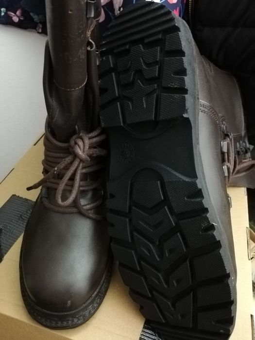 Bocanci piele  rezistenți la umezeală