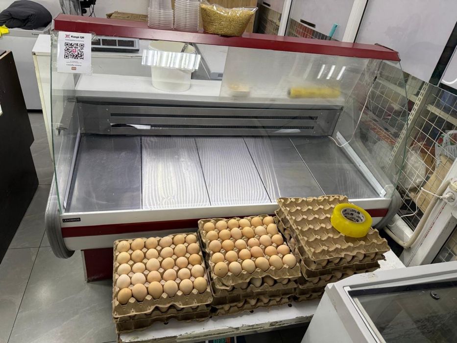 Витринный холодильник