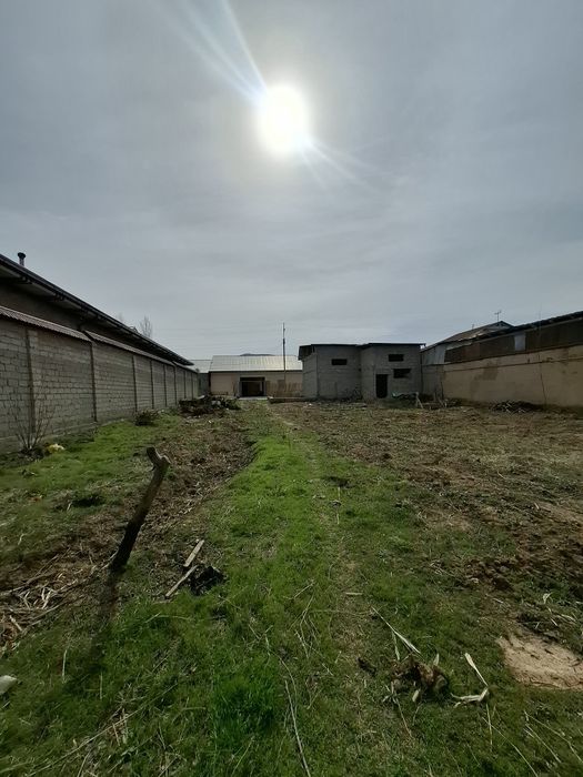 Продаётся...Земля с хорошей локацией в газалкенте 8 соток