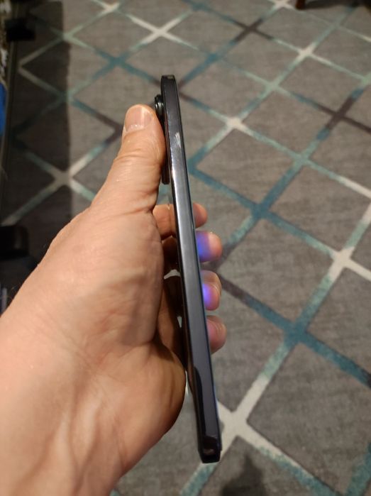 Vand Zte Nubia Air ca nou pachet complet