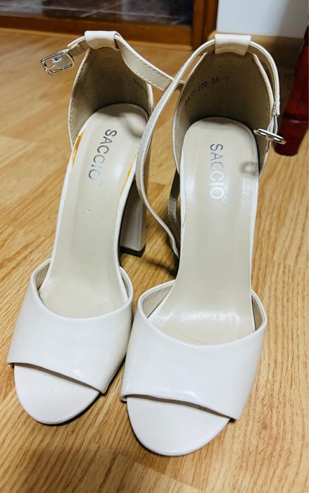 Pantofi dama marimea 38 culoare bej