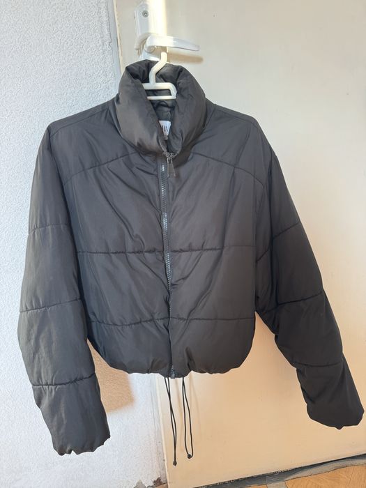 Пухенка на Zara -черна S