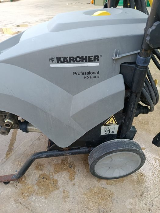 Срочно продаю моющий аппарат KARCHER HD 9/20-4 в отличном состоянии