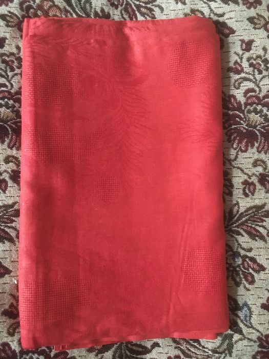 Продам скатерть из льна