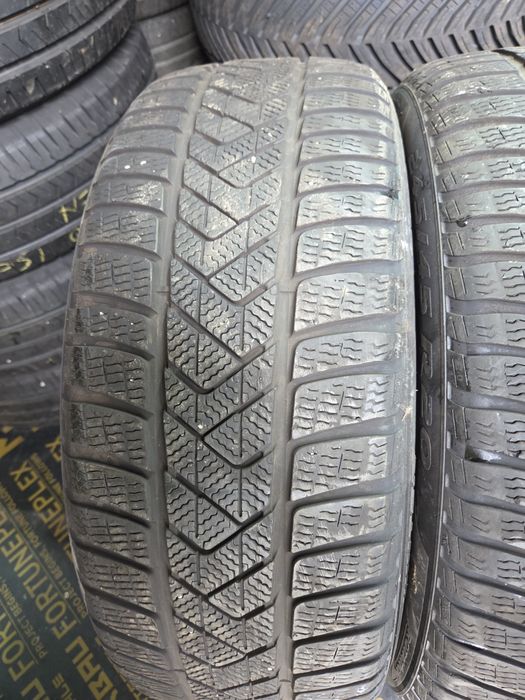 Set 4 anvelope SH iarna BMW X3 X4 Pirelli 245/45/20 cu 275/40/20 RFT