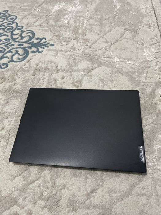 Ноутбук Lenovo продается