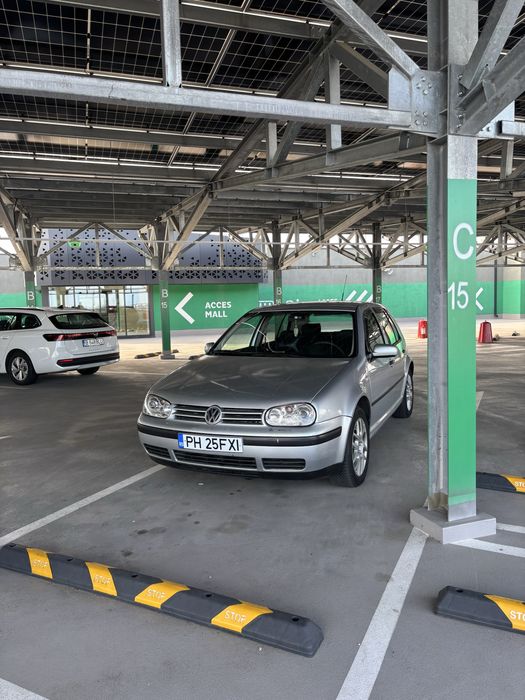 Vand Volkswagen Golf 4 1.4 Benzina