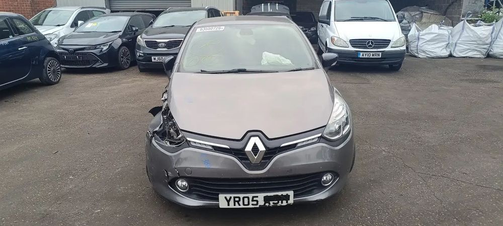 Dezmembrari / Dezmembrez Renault Clio 4 (B98) Hatchback 1.2 Benz D4F740 cutie viteze manuala cod culoare TEKNG