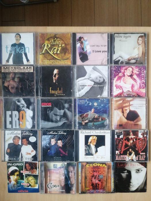 Cd-uri diverși interpreti