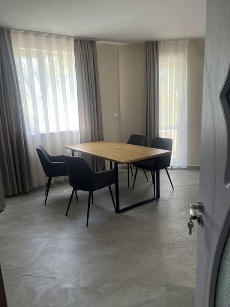 Дава се под наем Двустаен апартамент в Пловдив, Христо Смирненски - 65 кв.м за 375 € - Снимка #2