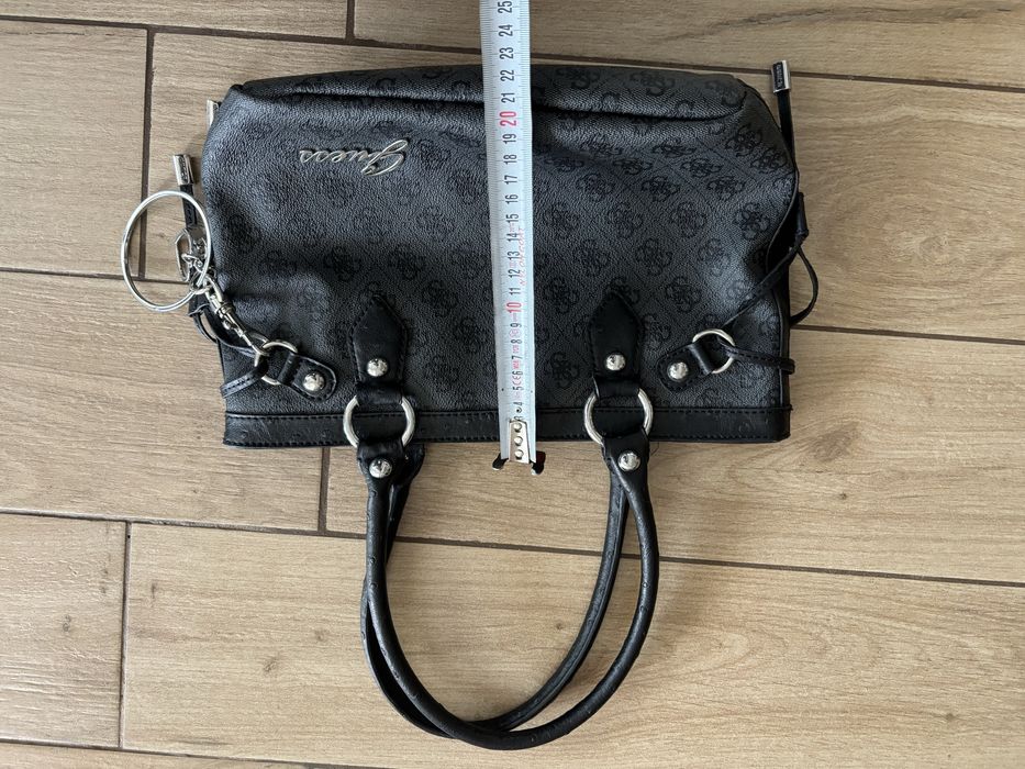 Дамски чанти guess/Badura