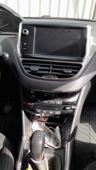 Peugeot 2008 1.2 benzina
