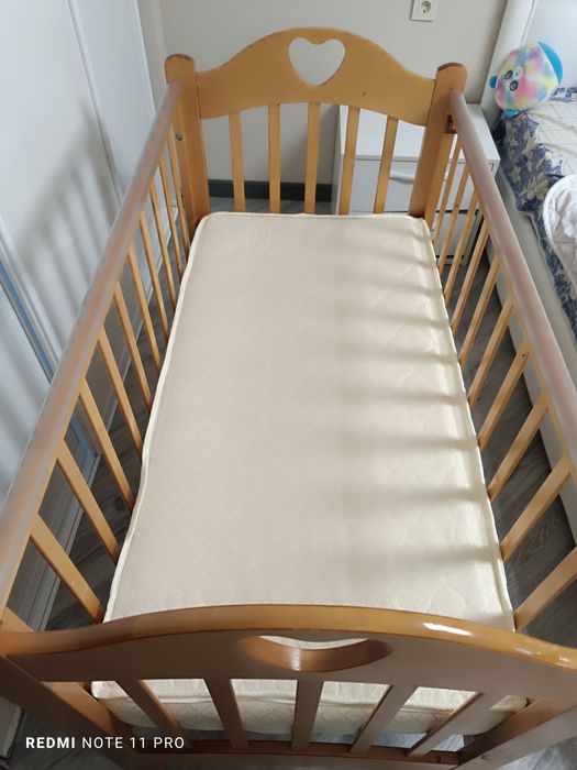 Кроватка - манеж