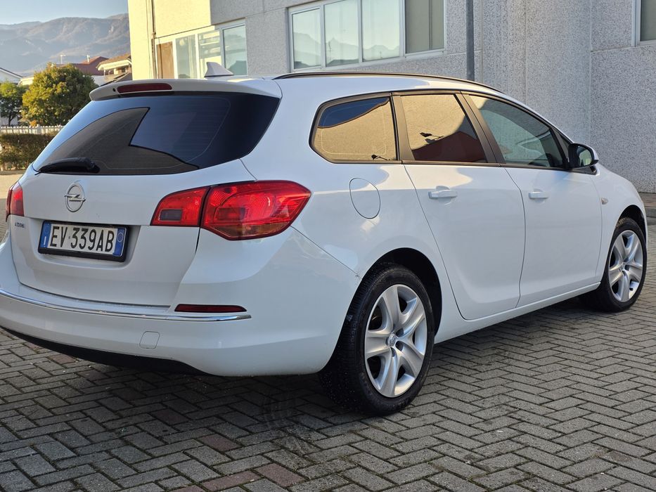 Opel Astra J 1.4 Gpl 140cp 6 trepte Navi/Pilot/A/c