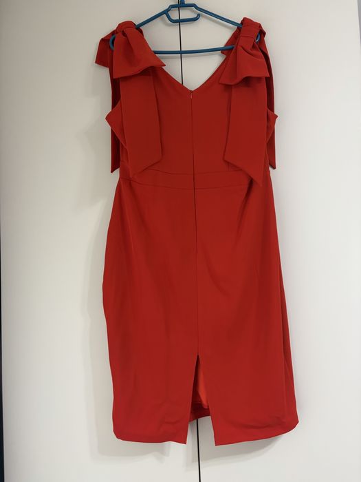 Rochie eleganta rosie cu fundite