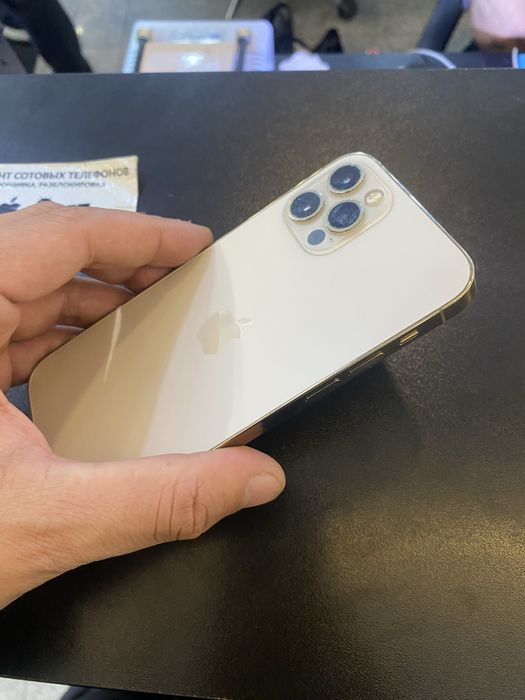 iPhone 12 PRO 128 состаяние отл