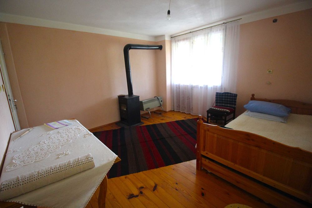 Продава се Къща в с. Гъбене, Област Габрово - 210 кв.м за 389 €/кв.м - Снимка #15