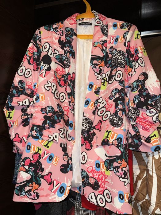 Продавам сако Pause