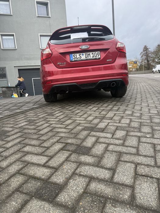 Ford focus 2013 benzina