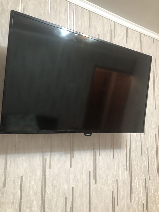 Телевизор PHILIPS