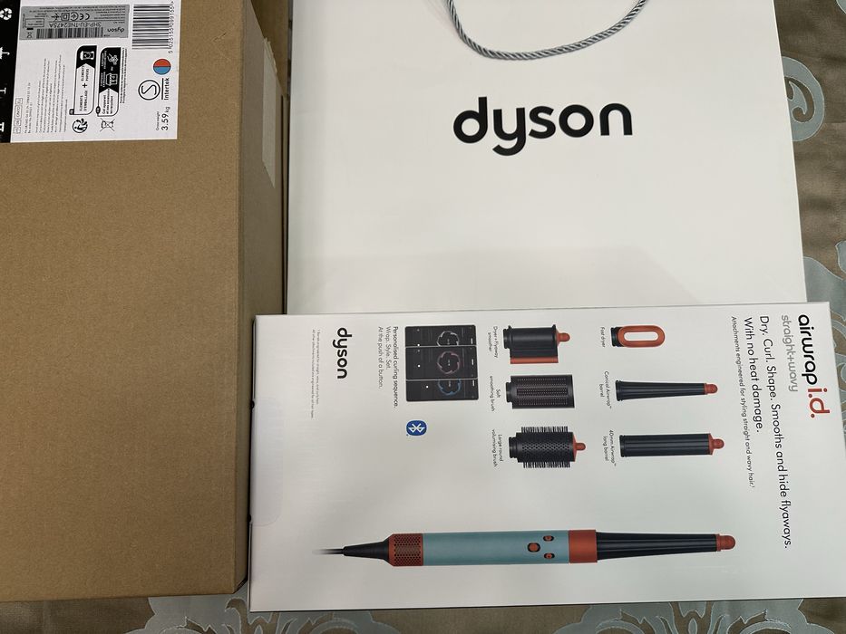 Абсолютно новый Dyson Airwrap Long HS08 Staight+Wavy Vinca Blue/Topaz