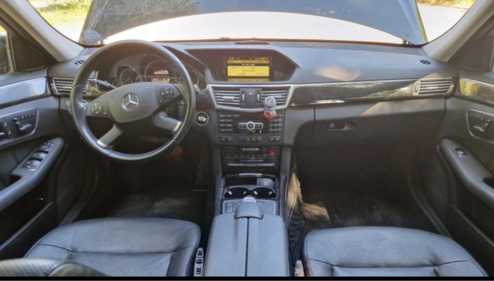 Mercedes E 250 4 MATIC