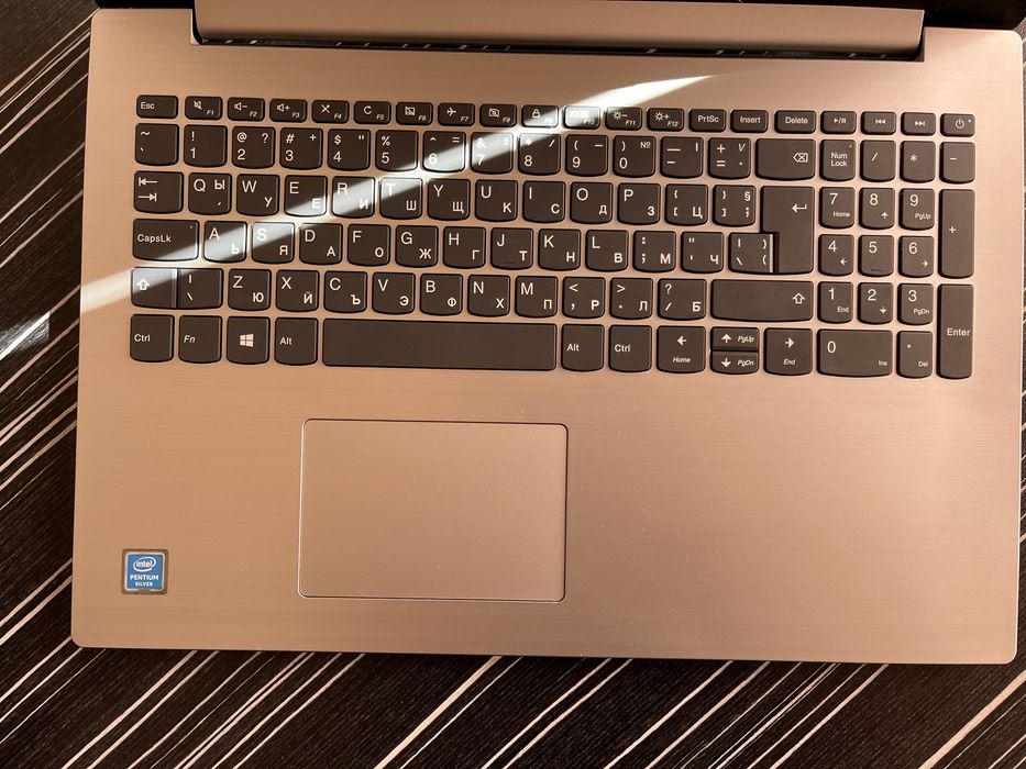 Lenovo Ideapad 330 4GB 1TB