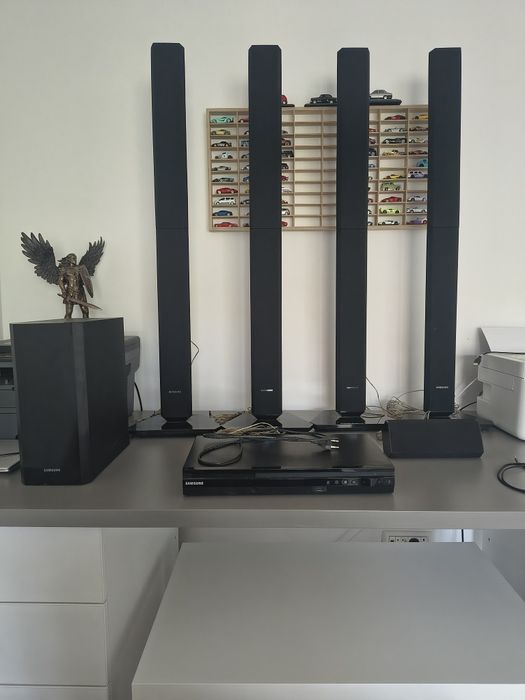 Sistem Home Cinema Samsung HT-F455 5.1 – 1000W RMS – 4 Boxe Tallboy