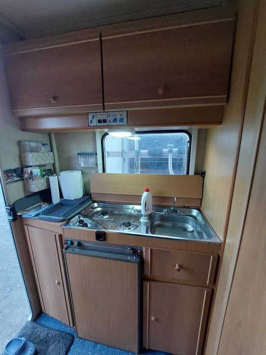 Vând autorulotă dotată off camping
