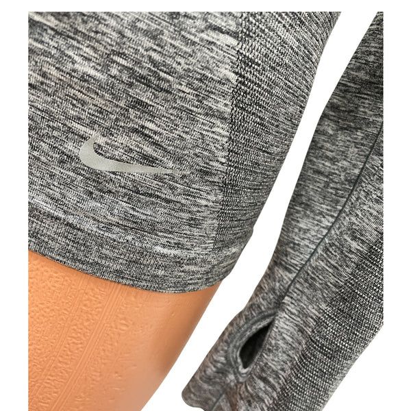 Дамски спортен топ NIKE S