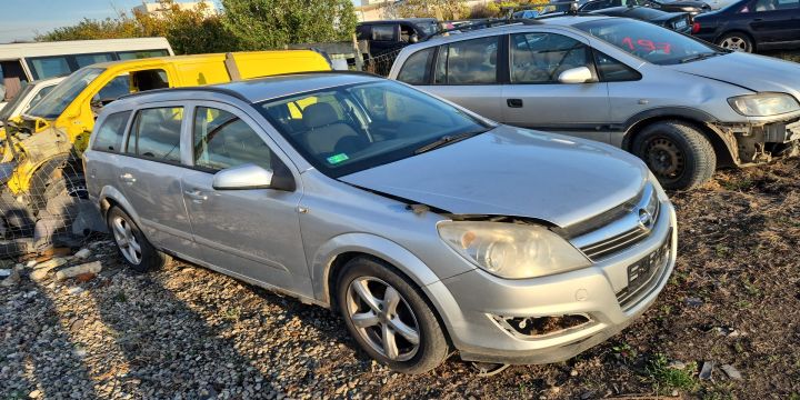 Conducta admisie aer 55102308 Opel Astra H (facelift)