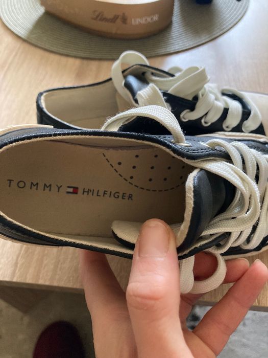 Детски кецове , в много добро състояние! Удобни и комфортни.