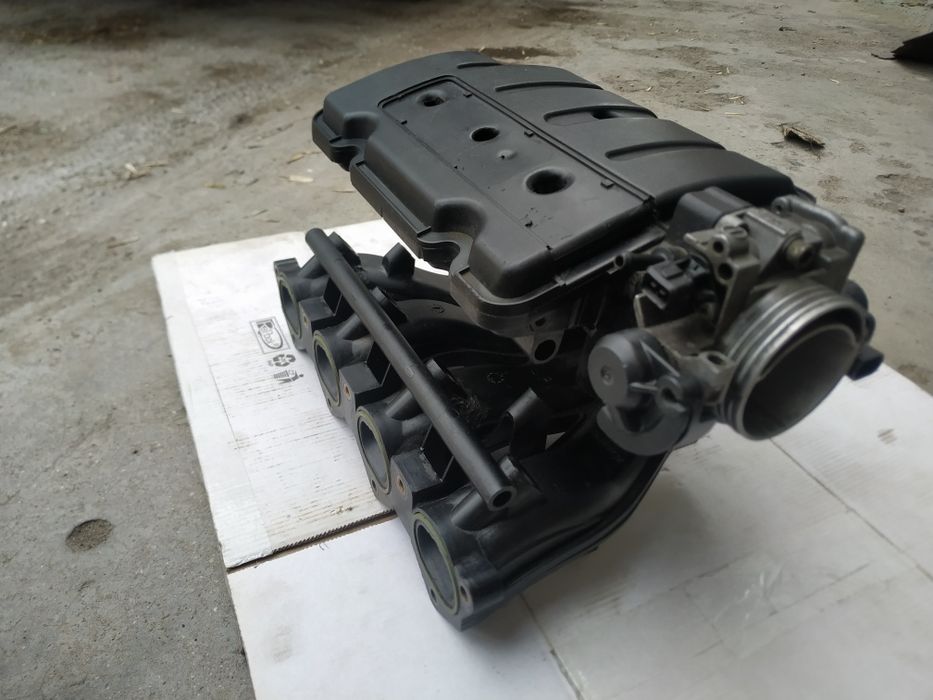Всмукателен колектор и дросел за Saxo VTS и 106 GTI 1.6 16v