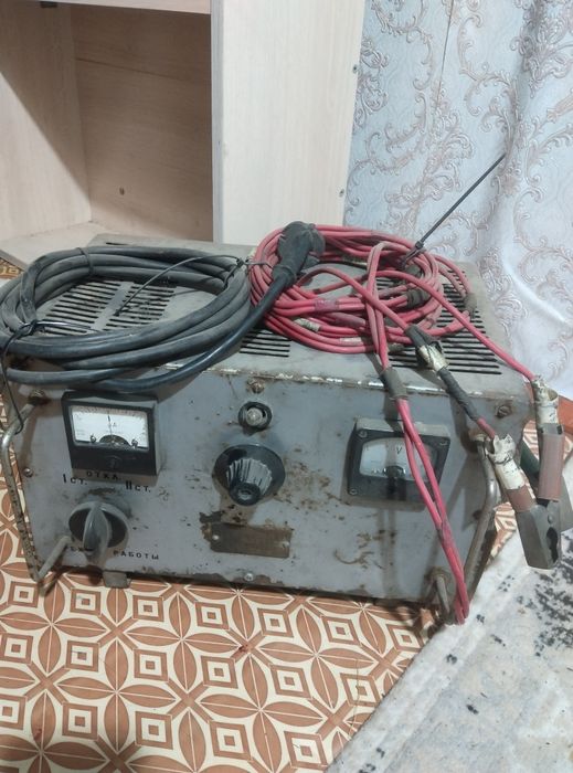 Зарядное устройство автомобильное