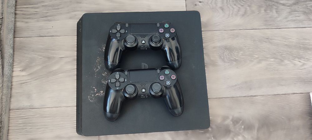 Ps 4 slim Сатылады