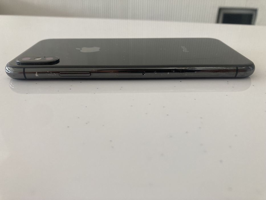 iPhone X 64гб хорошем состоянии