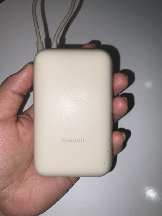Пауербанк powerbank xiaomi 10000mA очень удобные с шнуром type-C