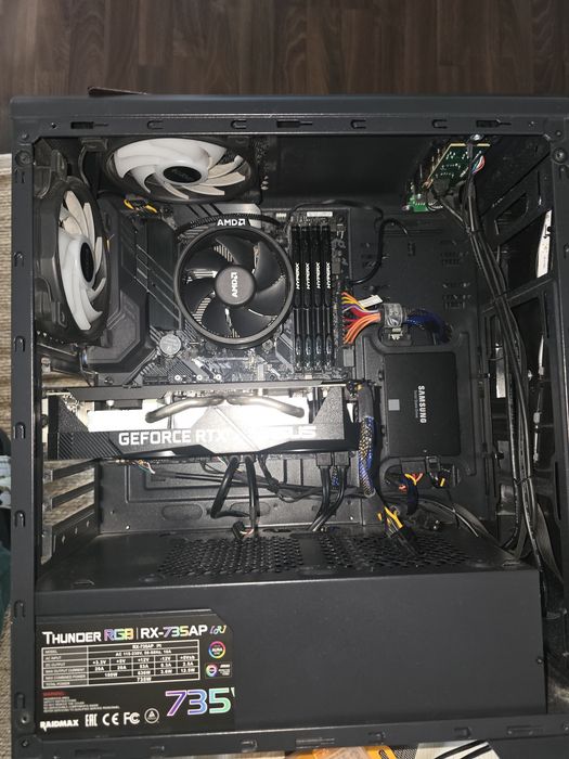 PC Gaming Ryzen 7 1700, RTX 2060 6GB, 32GB RAM, Windows 11