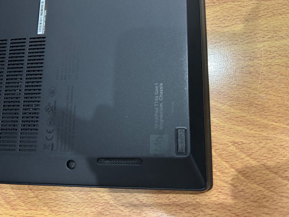 Като нов! Лаптоп Lenovo ThinkPad T14s i7/32GB/512GB ТЪЧ! ГАРАНЦИЯ