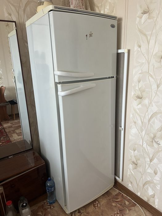 Продам холодильник