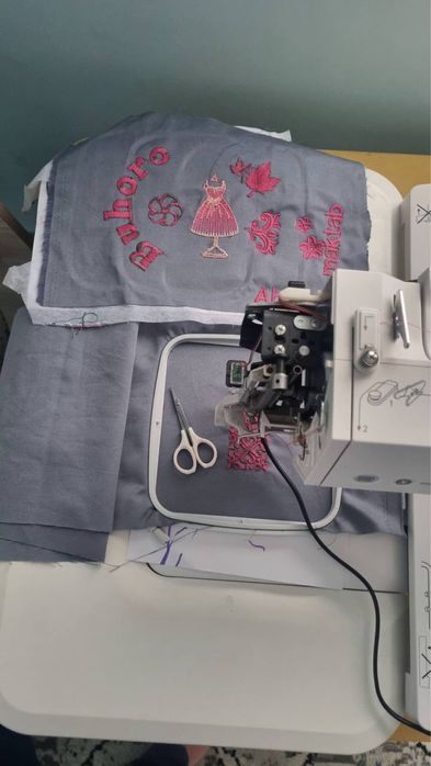 Janome E550 sotiladi yangidek