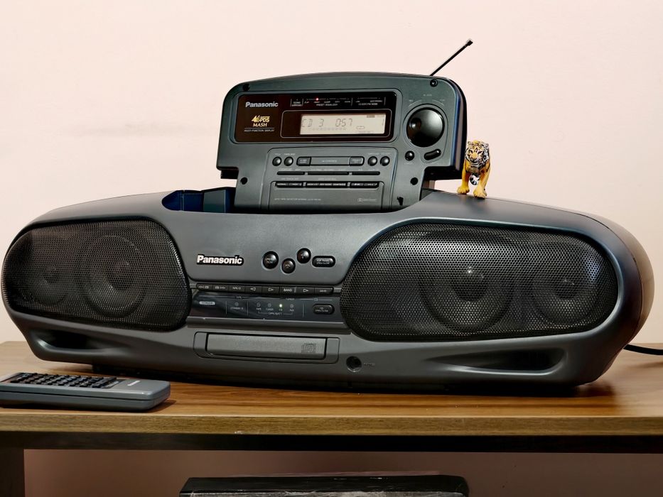 Panasonic RX-DT707 Cobra Series. Cap serie. Bijuterie audio. Preț fix!