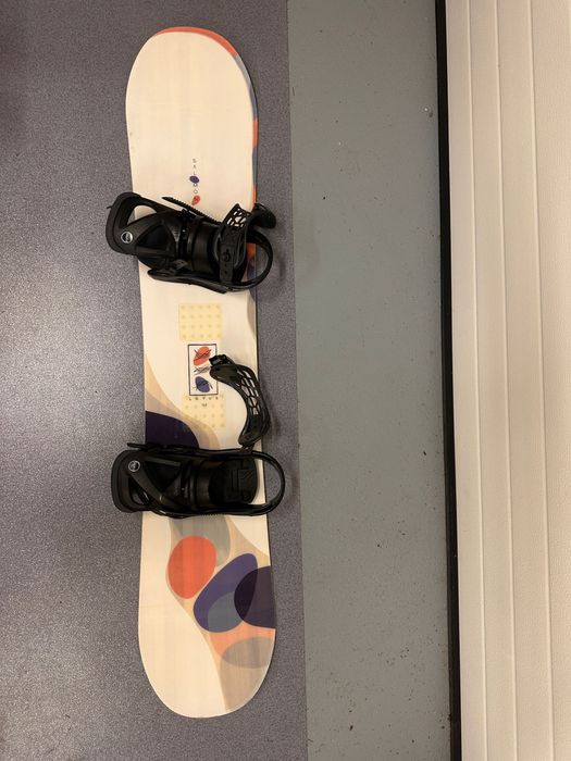 Set snowboard – Salomon + Burton (placă, boots, legături)