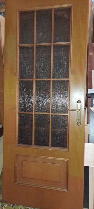 vand usi din lemn fara toc model Italia