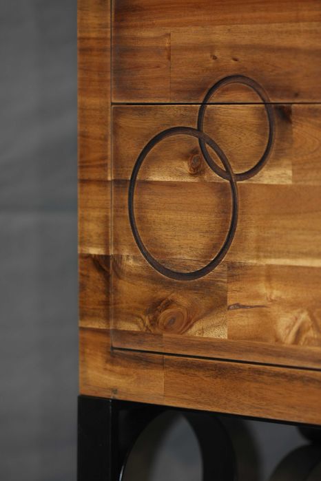 Авторски шкаф с две чекмеджета