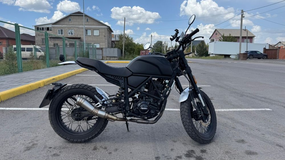 Мотоцикл Скремблер