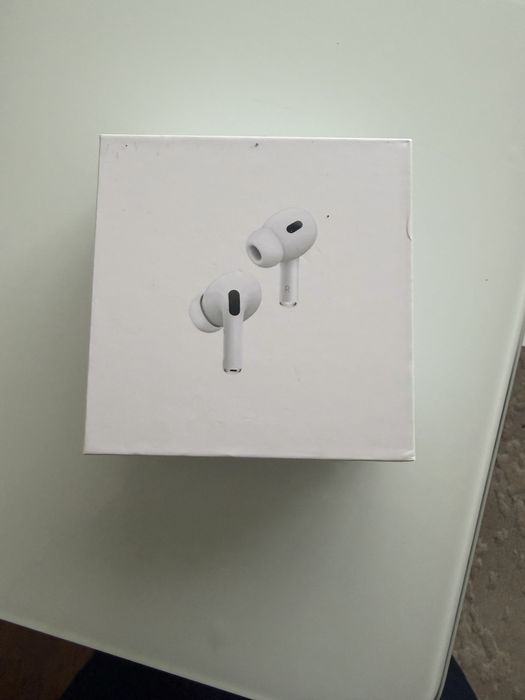 Продам наушники airpods 2 про оргинал