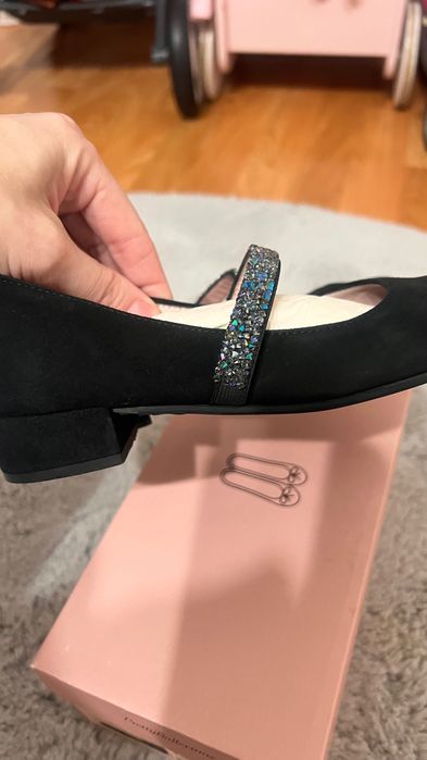 Детски туфли Pretty Ballerinas 29 размер, уголеменени. Като нови.