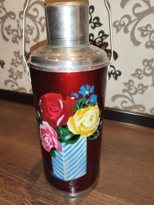 Продаю термос на 3 литра